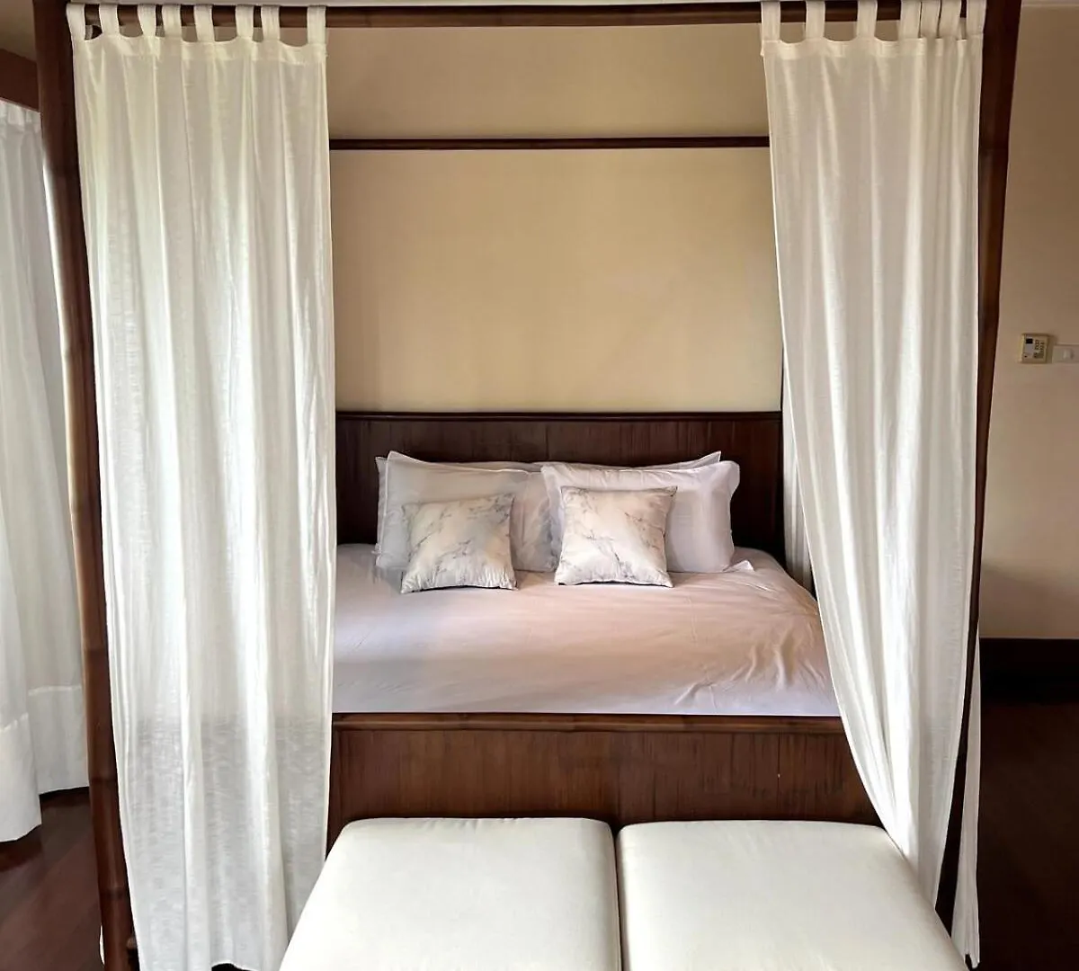 Luxurious Phuket Escape - Lakewood Hills Layan Beach  Villa Layan Beach (Phuket)