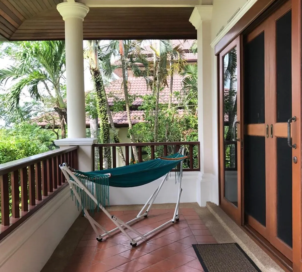 Luxurious Phuket Escape - Lakewood Hills Layan Beach  Villa Layan Beach (Phuket)